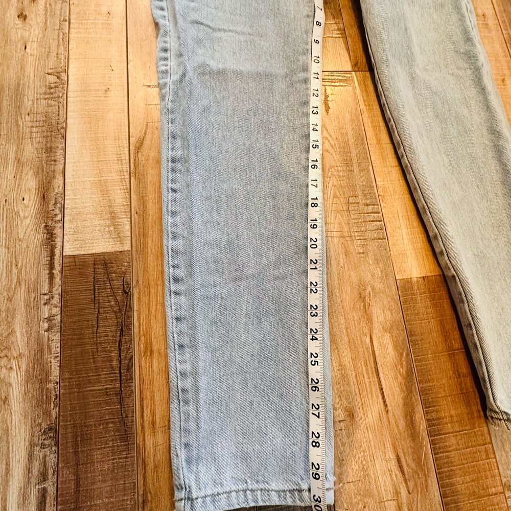 90’s Vintage Express High Rise Slim fit Women's Light Wash Jeans - Picture 4 of 6